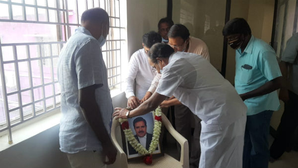 கோவையில் கூட்டம் 