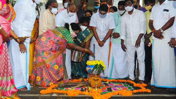 யாருக்கும் பக்க விளைவு இல்லை யாருக்கும் பக்க விளைவு இல்லை