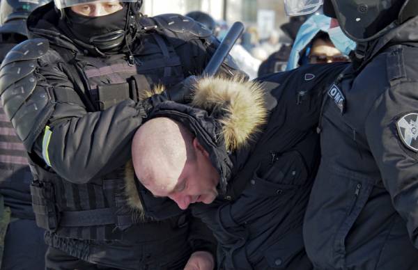 போராட்டம் நடத்தினார்கள் 