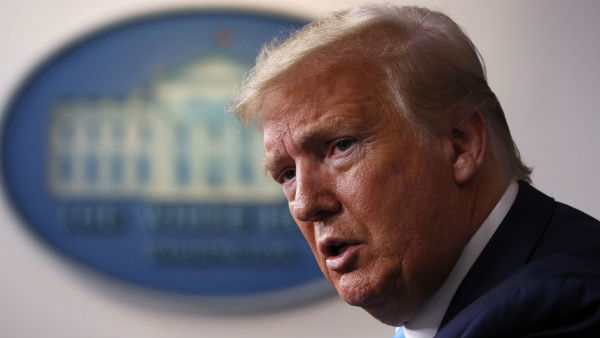 டிவிட்டருக்கு எதிராகக் கொந்தளிக்கும் டிரம்ப் ஆதரவாளர்கள்