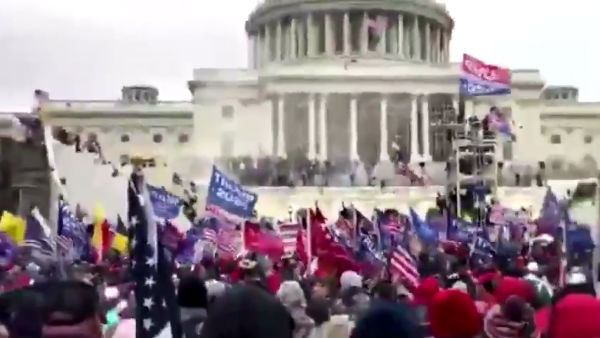  The Indian national flag is also in the pro-Trump struggle