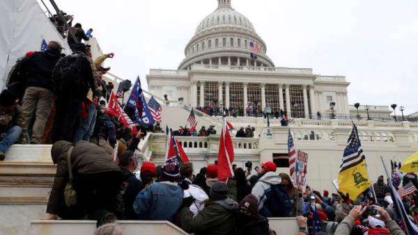 ஆன்லைன் மிரட்டல்