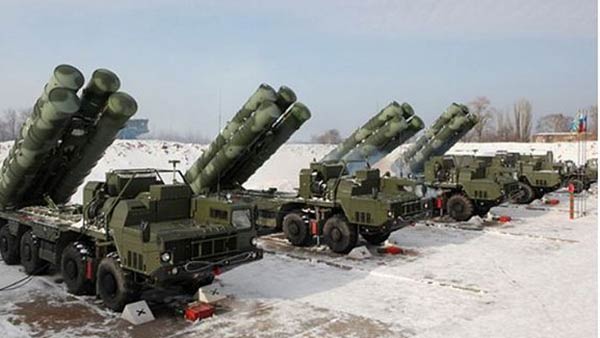 பீரங்கி வண்டிகள் செல்கின்றன 