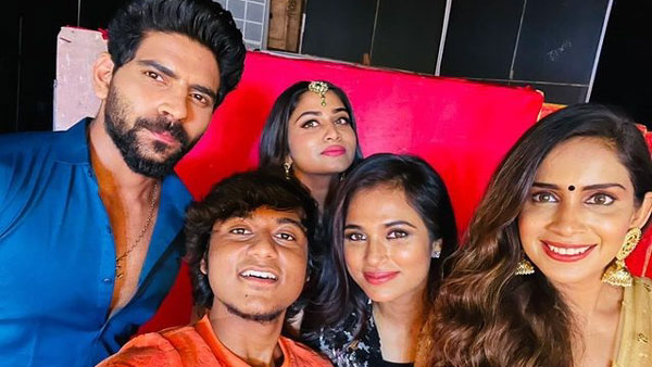 அதிகரிக்கும் ரசிகைகள் 