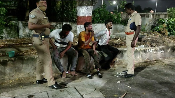 கல்வாயில் விழுந்தனர் கல்வாயில் விழுந்தனர்