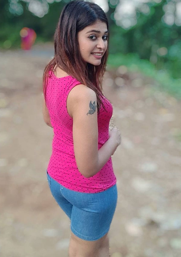 தனி அழகு 