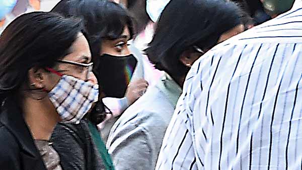 சமூகத்துக்கு நல்லது செய்தாள் 