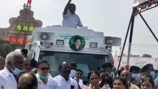 நாகரீகம் இல்லாமல் பேச்சு 