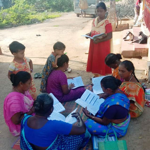 மாற்று திறனாளி இளம்பெண்ணின் அற்புதமான பபணி மாற்று திறனாளி இளம்பெண்ணின் அற்புதமான பபணி