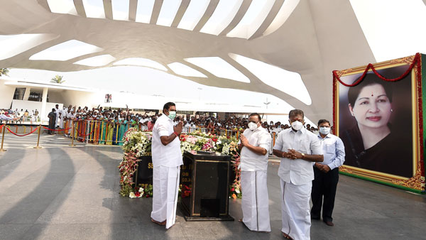 ஜெ. நினைவிடம் போகும் சசிகலா ஜெ. நினைவிடம் போகும் சசிகலா