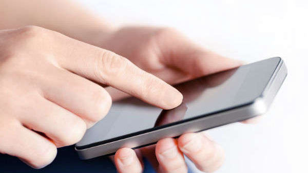 கழிவறைக்குள் இருந்தபடி வீடியோ 