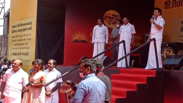 பதறியபடி ஓடி வந்த பெண் 