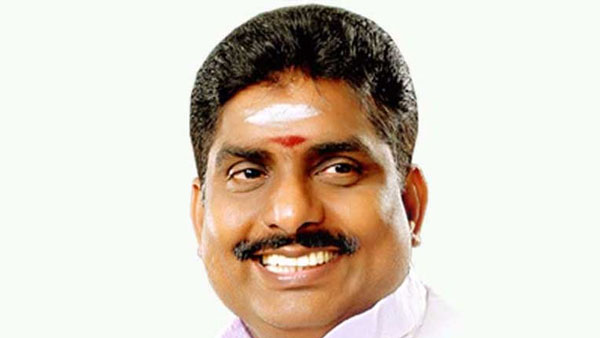 4 பேர் ராஜினாமா 