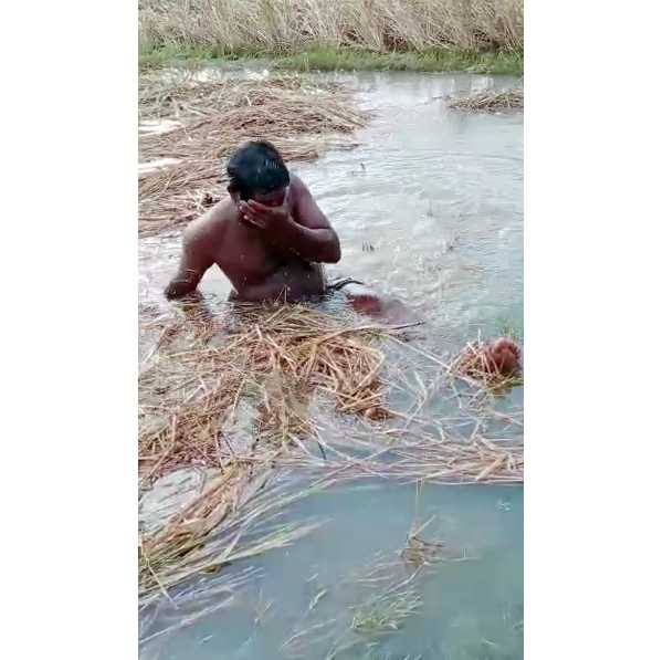 கலங்க வைக்கும் கண்ணீர் வீடியோ கலங்க வைக்கும் கண்ணீர் வீடியோ