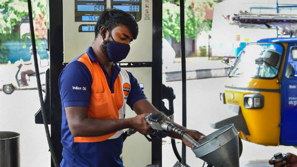  சதம் விளாசியது 