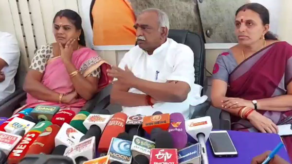 சசிகலாவுக்கு வரவேற்பு 