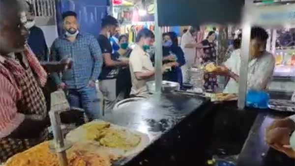  Rajinikanth style Dosa in mumbai: viral video 