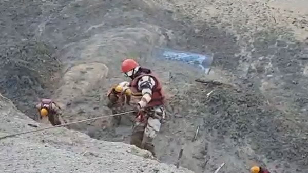  16 to 17 trapped when an avalanche damages near Tapovan in Uttarakhand 