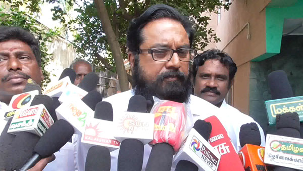 முதல்வர் 