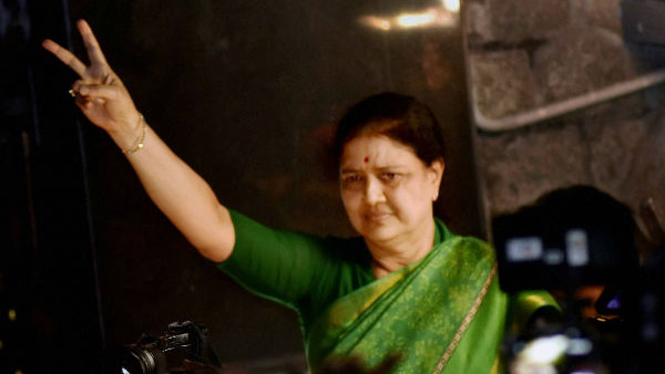 சசிகலா வியூகம் 