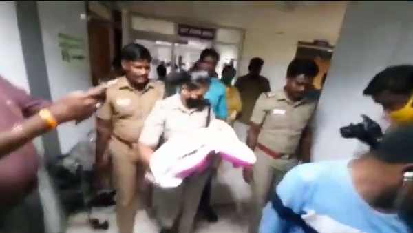 குழந்தை கண்டுபிடிப்பு குழந்தை கண்டுபிடிப்பு