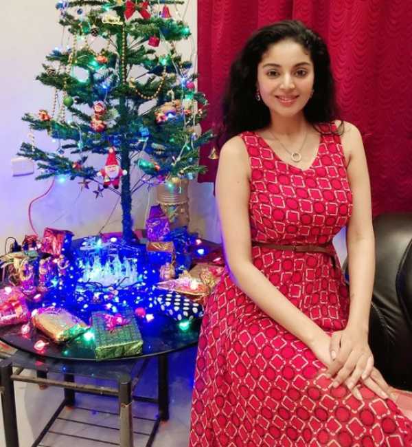 கையைப் பிடித்தபடி காதல் 