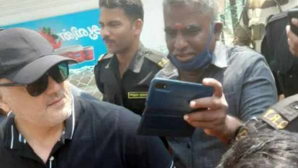 அஜித் வந்தார் 