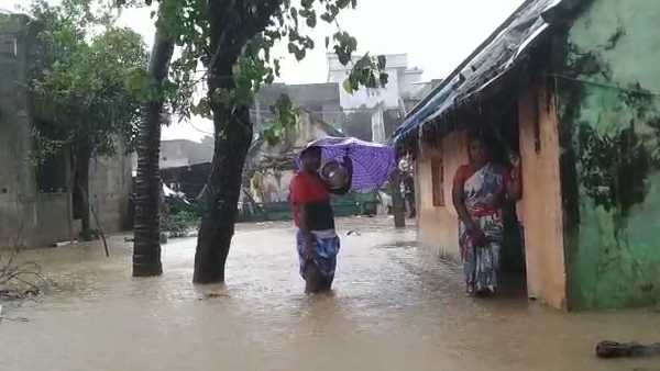 கடலூரில் கொட்டி தீர்க்கும் மழை 