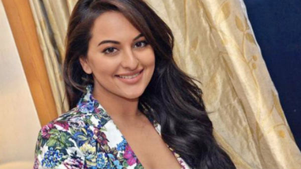 சோனாக்ஷி சின்கா குட்டி ஸ்டோரி 