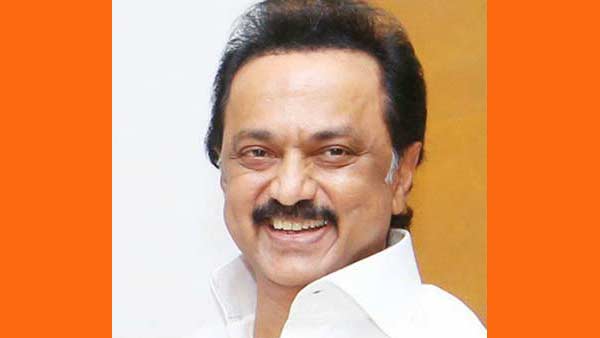 கற்றுக் கொடுக்கும் ஆசிரியர் 