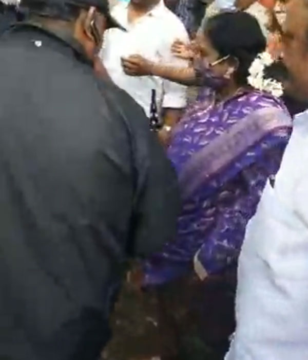 தமிழிசை 
