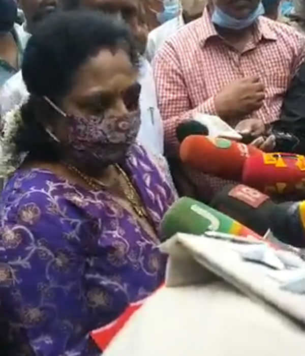 செய்வாரா தமிழிசை? 