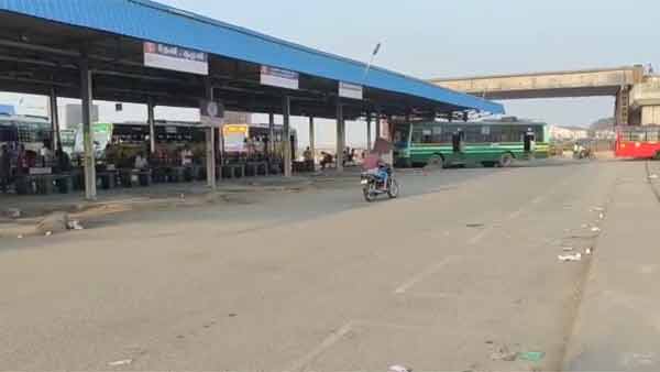 Transport workers strike in Coimbatore, On the 2nd day, 60 percent of buses not running Transport workers strike in Coimbatore, On the 2nd day, 60 percent of buses not running