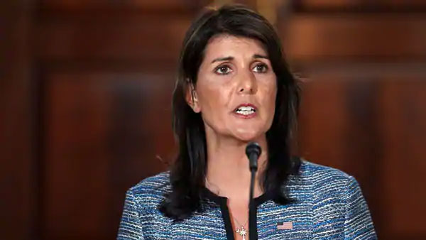 கட்சியை சீரழித்துவிட்டார்