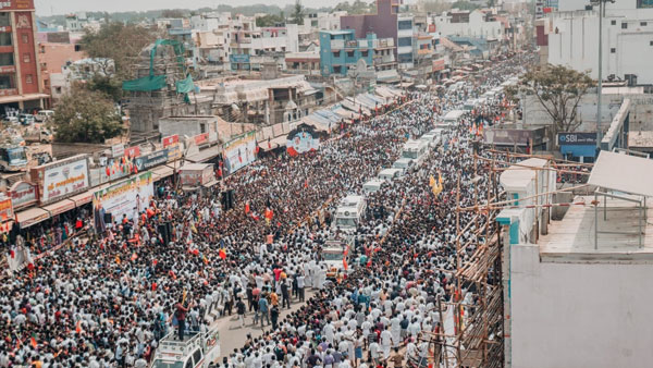 Madurai CM meeting sends shock waves to AMMK 
