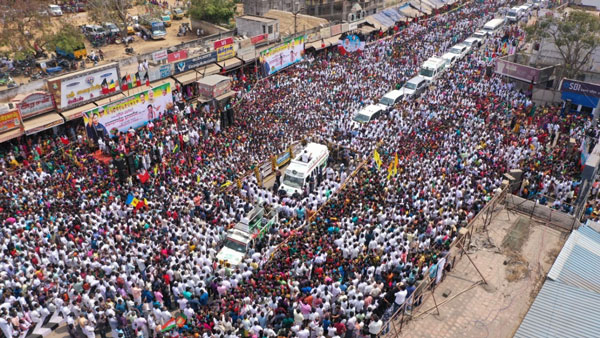 Madurai CM meeting sends shock waves to AMMK 