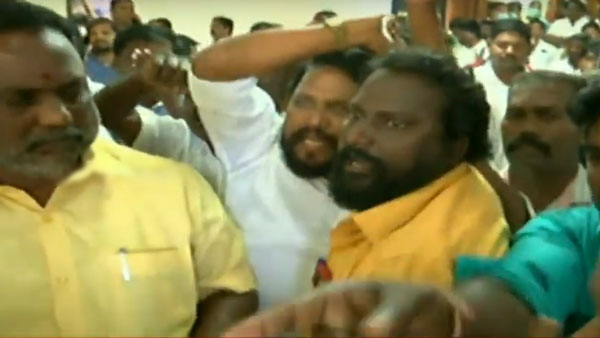 திமுகவினர் கோஷம் 