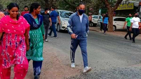 கமலுக்கு காயம் 