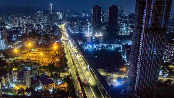 maharashtra night Curfew : From 8 PM-7 AM , Heavy Fines For Violators 