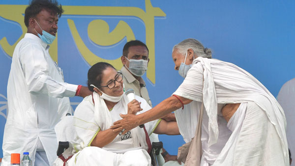  மம்தா பேச்சு