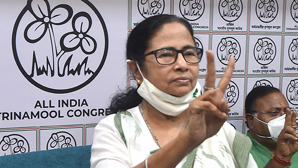 பாஜக-திரினாமுல் போட்டி 