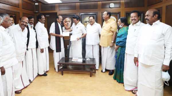 காங்கிரஸ் அதிருப்தி 