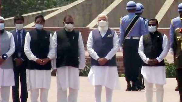 மோடி முதல் வெளிநாட்டு பயணம் 