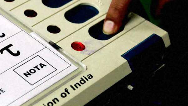  நோட்டாவை ஜெயிக்கட்டும் முதலில்