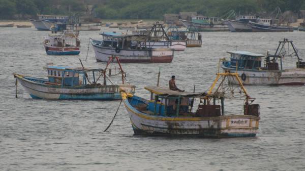 மீனவர்கள் மீது தாக்குதல் 