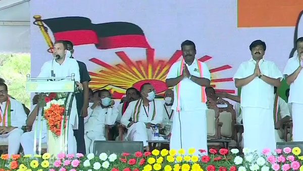 ஒரே மேடையில் பிரசாரம்