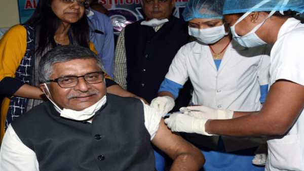 Minister Rajnath Singh and Ravi Shankar prasad takes Corona vaccine