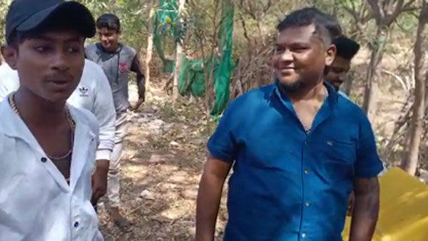 கை வைத்தால் தலை 