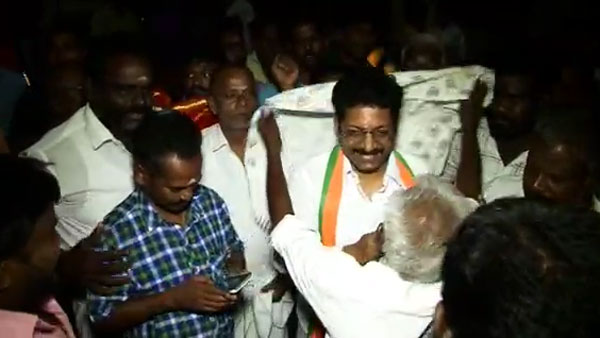 மதுரையில் பேட்டி 
