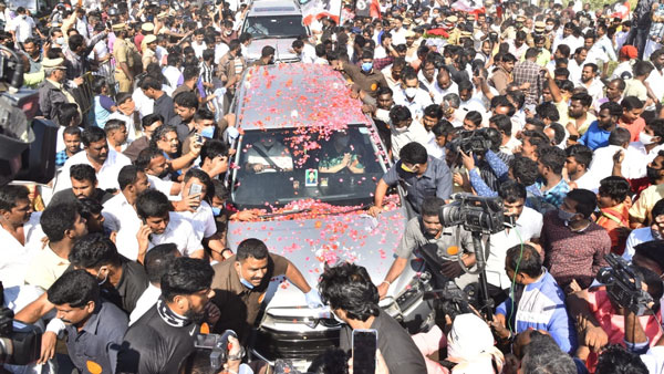  கட்சி கொடி